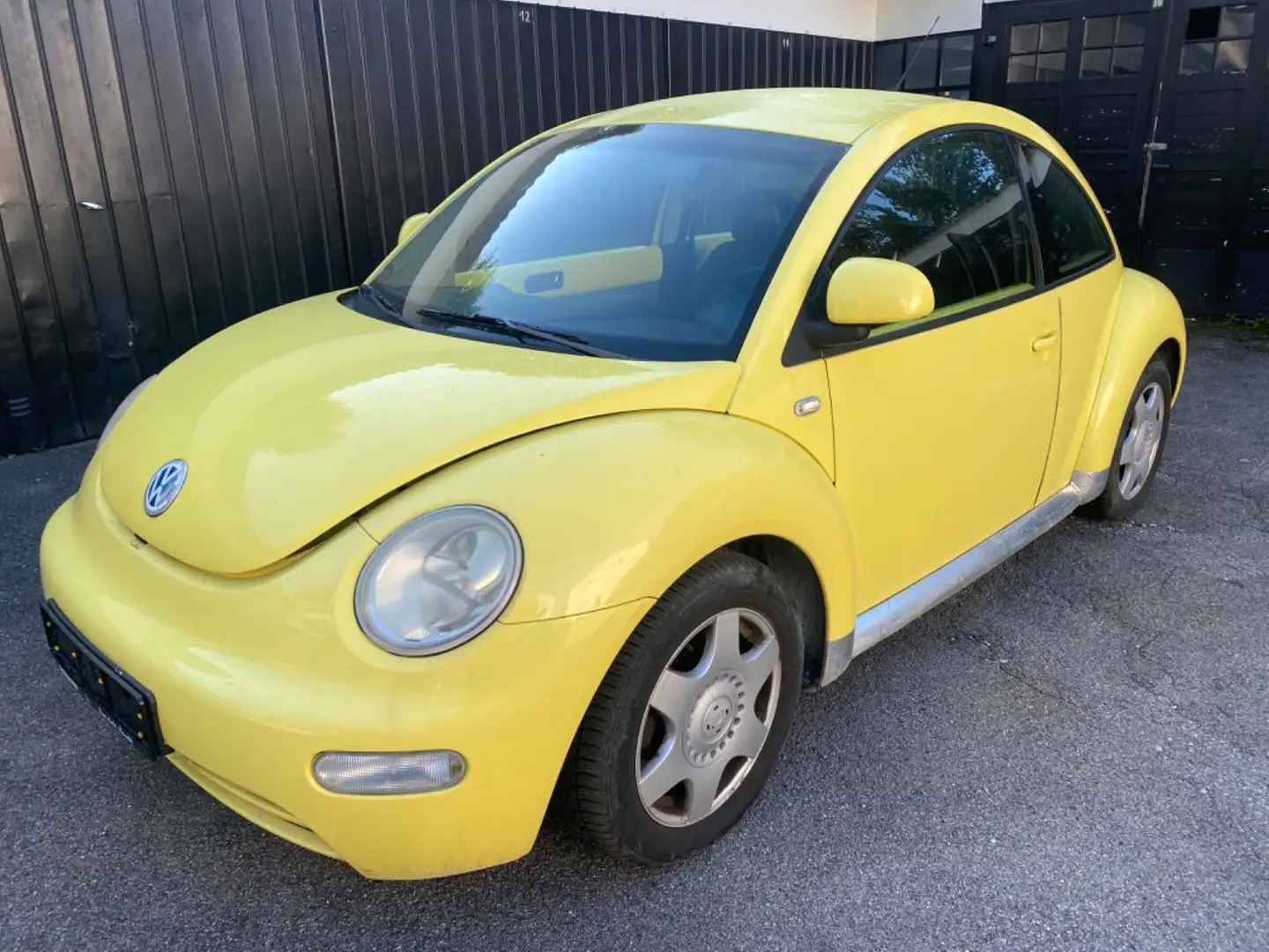 Volkswagen New Beetle Lim. 1.9 TDI Sárga - 1