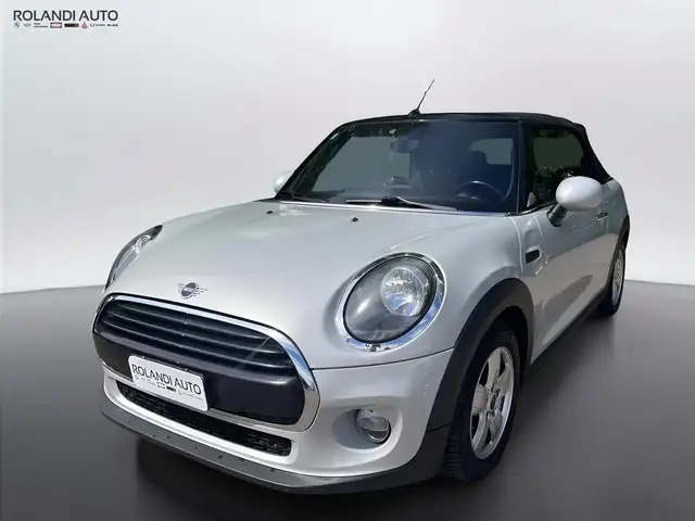 MINI Cooper D Cabrio 1.5 Cooper D Auto