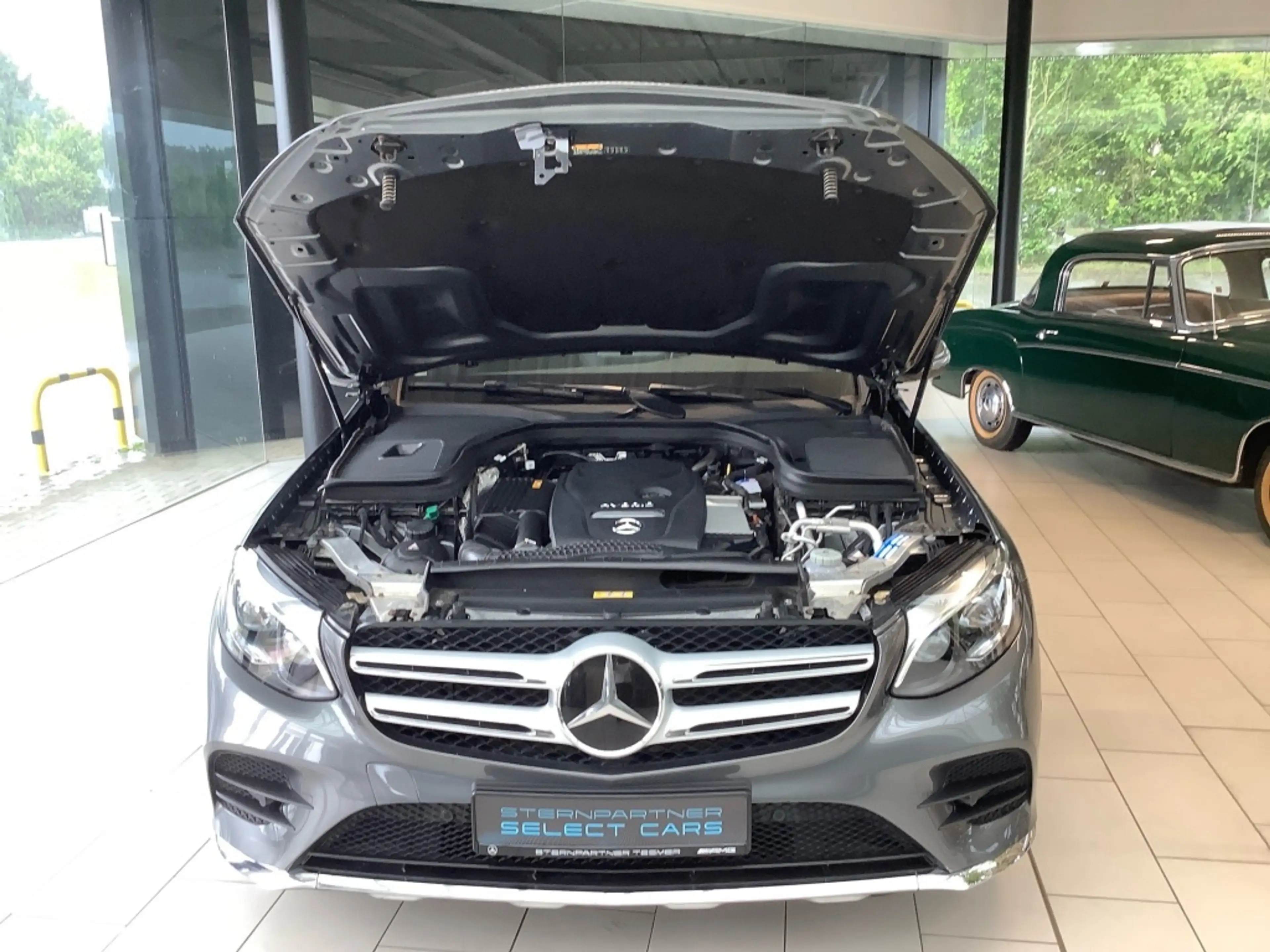Mercedes-Benz GLC 350 e 4M AMG+MBUX+Totwinkel+AIRMATIC+NAVI — photo 4