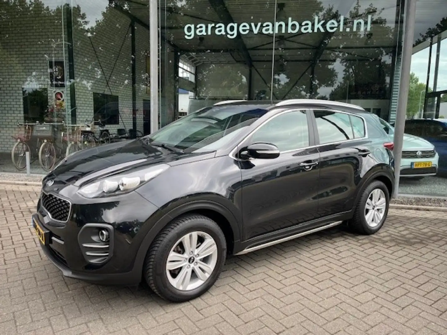 Kia Sportage 1.6 GDI DynamicLine  NAVI CAMERA Zwart - 2