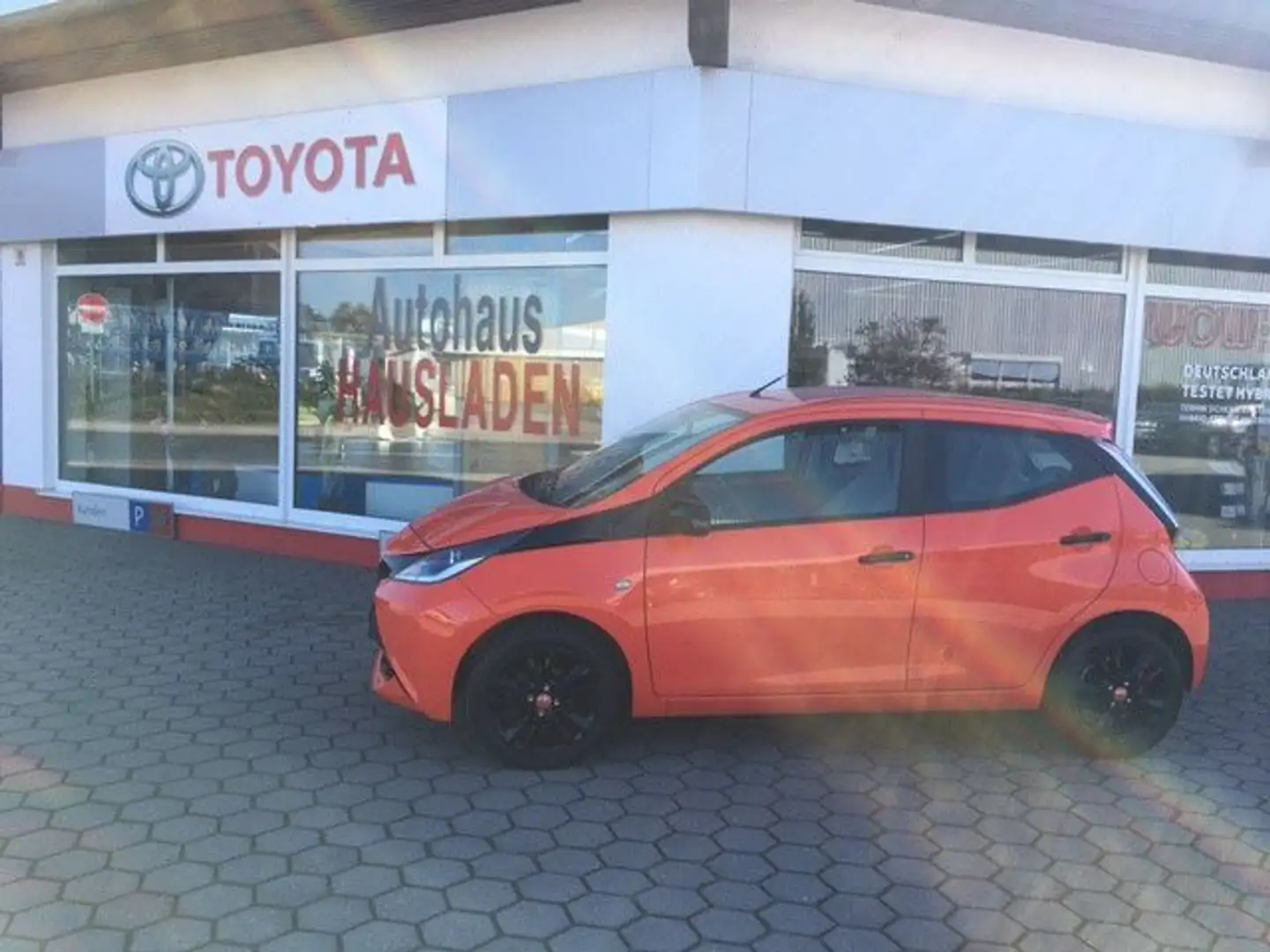 Toyota Aygo AYGO x-cite Portocaliu - 2