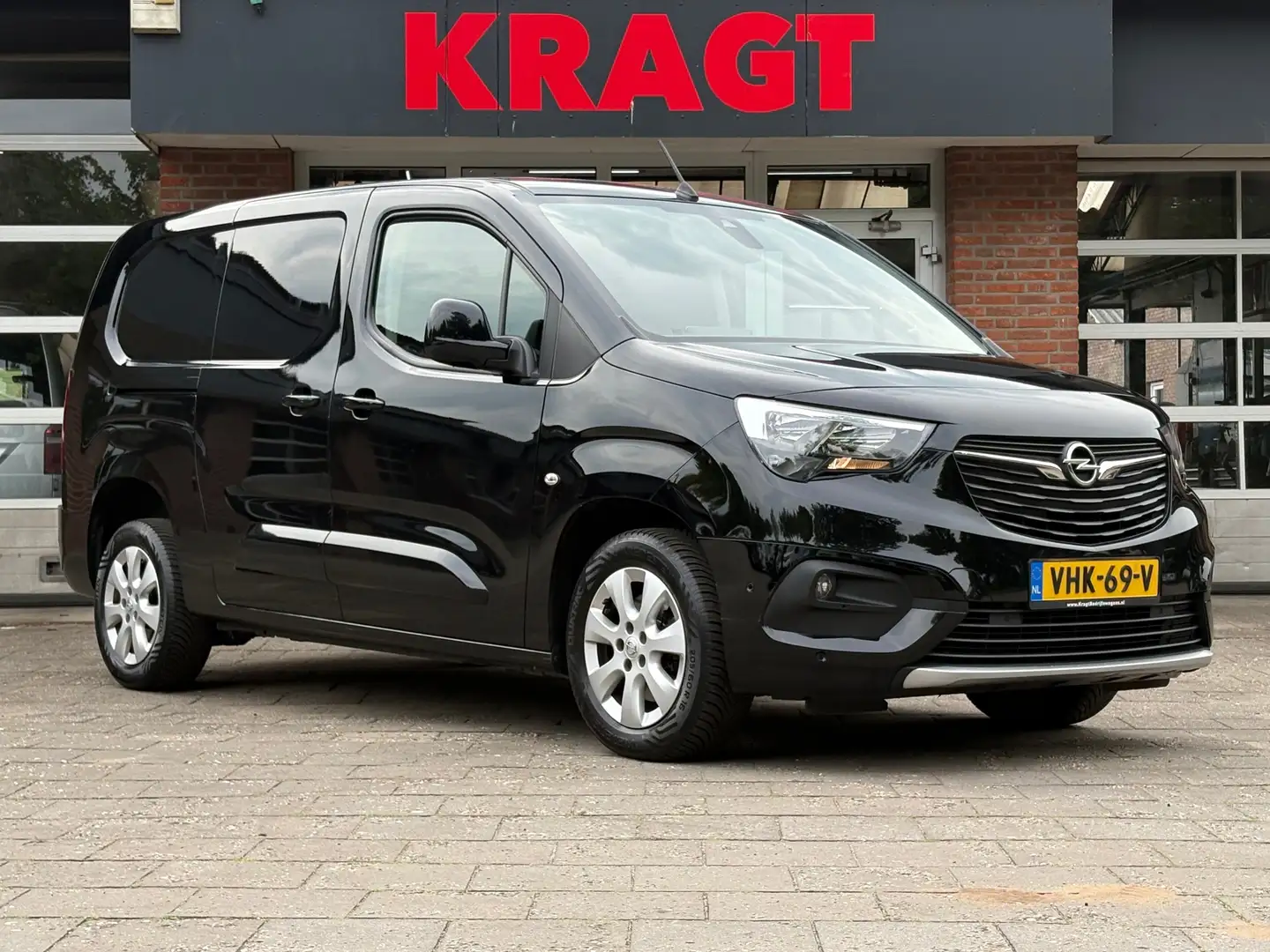 Opel Combo 1.5D L2H1, AUTOMAAT, stoelverwarming, achteruitrij Negro - 2