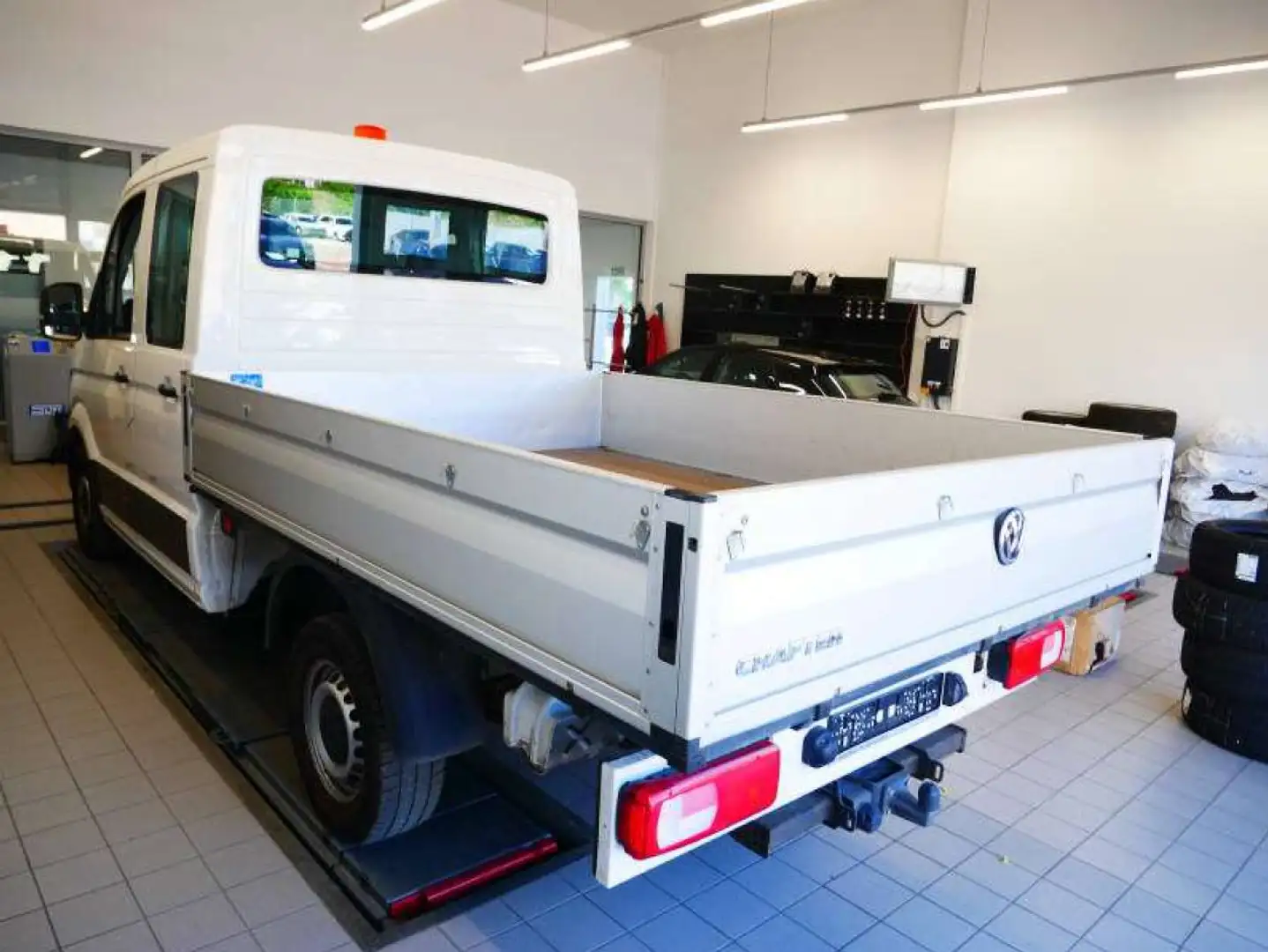 Volkswagen Crafter Pritsche 35 DOKA 2.0 TDI mittellang AHK Weiß - 2