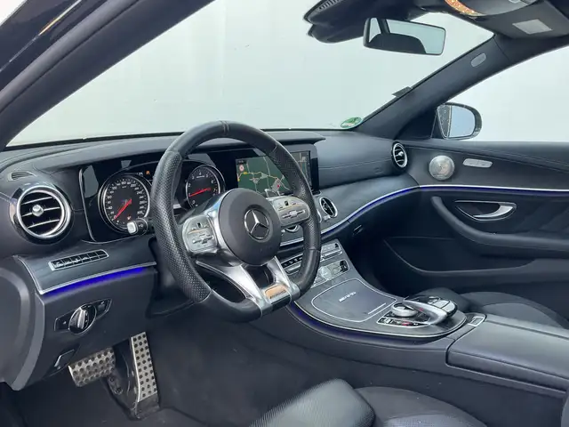 Mercedes-Benz E-Class view 24