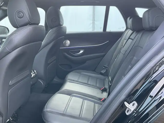 Mercedes-Benz E-Class view 17