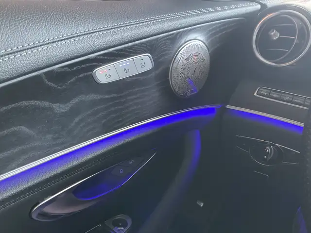 Mercedes-Benz E Class view 5