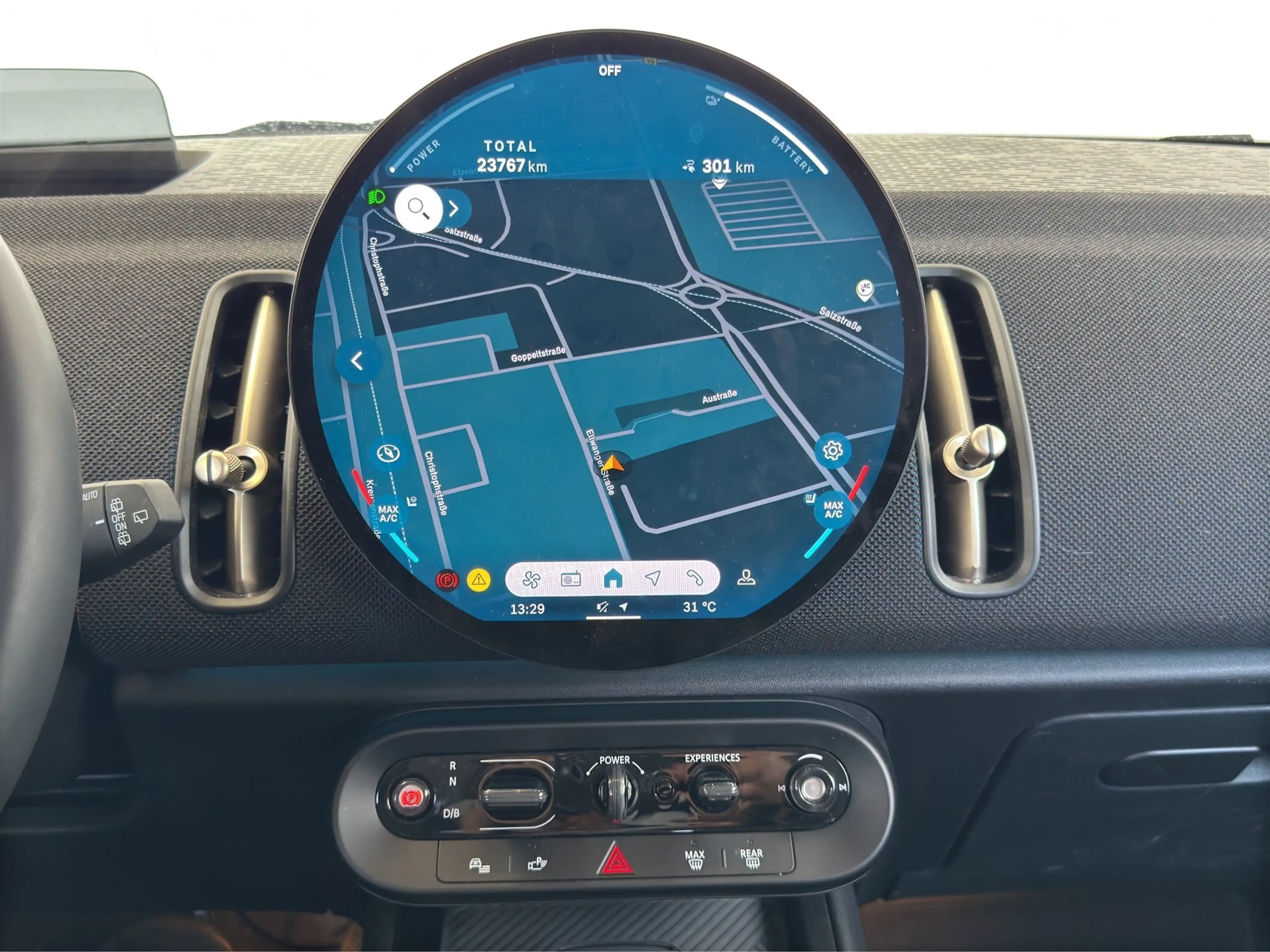 MINI Cooper SE Countryman Countryman SE ALL4 DriveAss.HUD.ParkAss.LED.H/K — photo 7