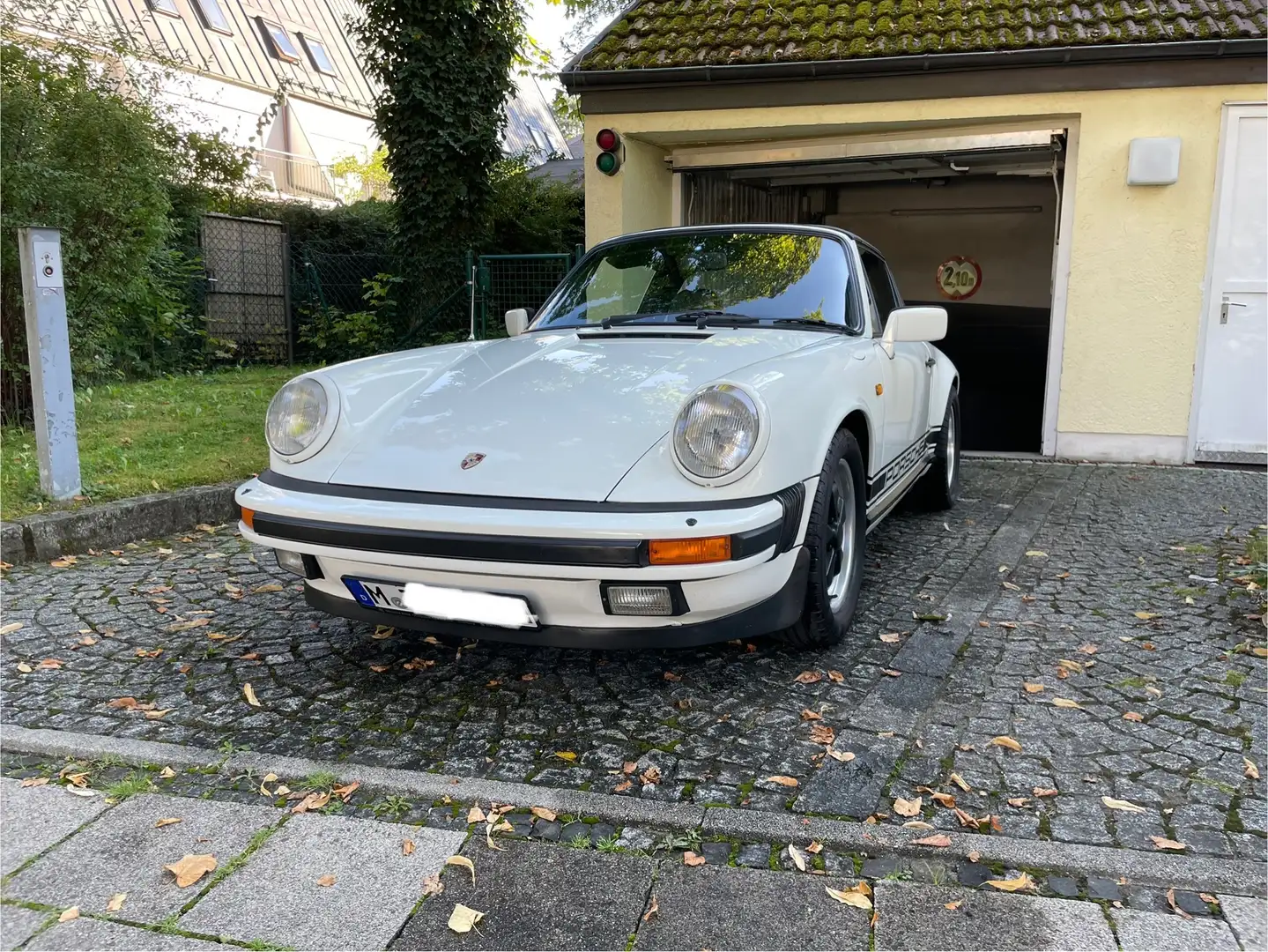 Porsche 911 SC 3.0 Targa Weiß - 2