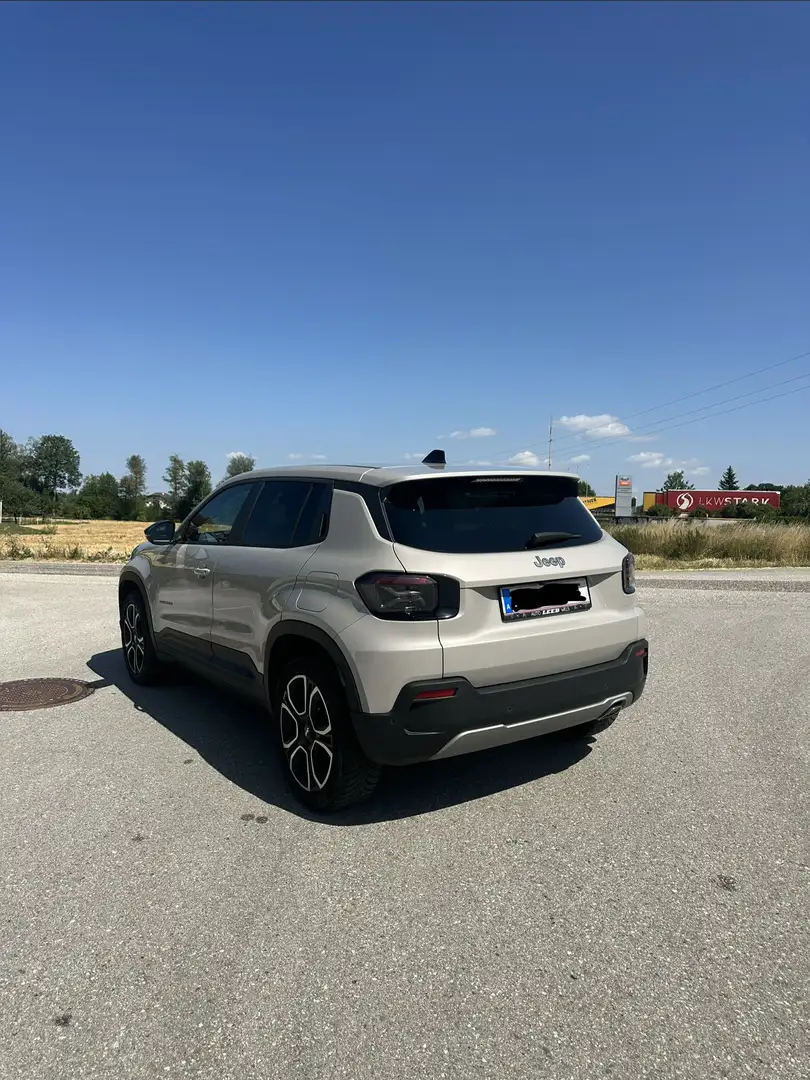 Jeep Avenger 1.2 GSE T3 Turbo-Benzin GDI Altitude - 2