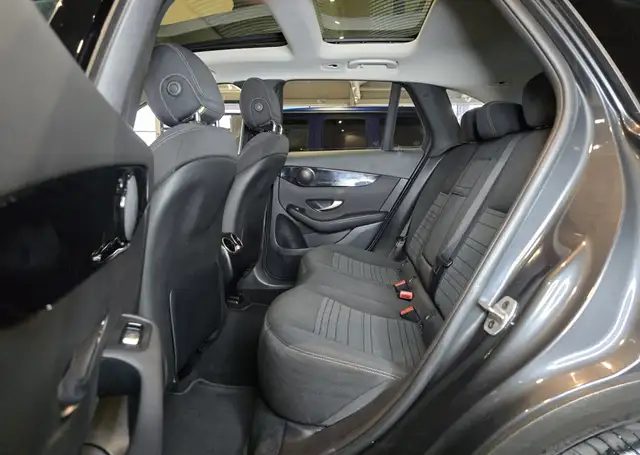 Mercedes-Benz GLC view 15