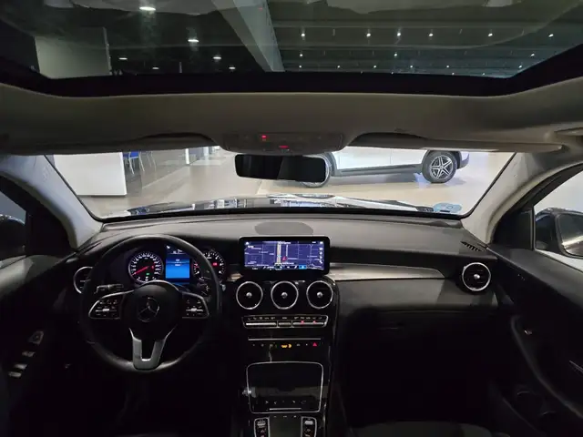 Mercedes-Benz GLC view 13