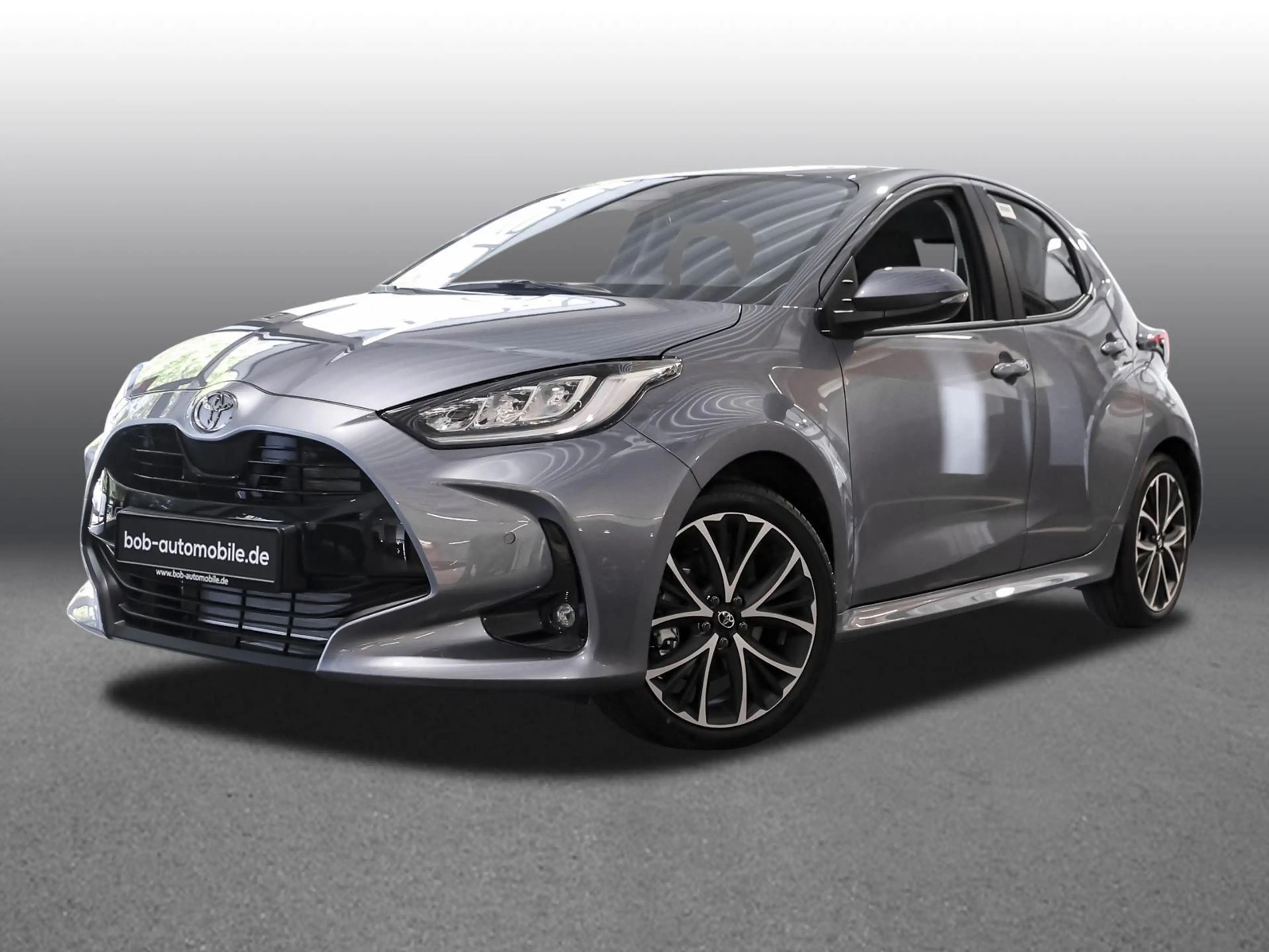 Toyota Yaris Teamplayer 1,5 Hybrid CVT NAVI SHZ PDC
