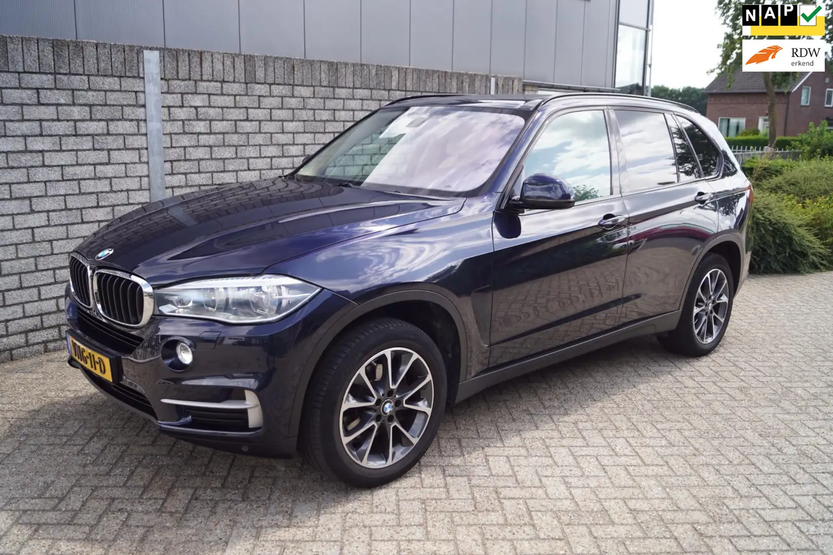 BMW X5 XDRIVE30D High Executive Autom Grijs Kenteken Xeno Blauw - 1