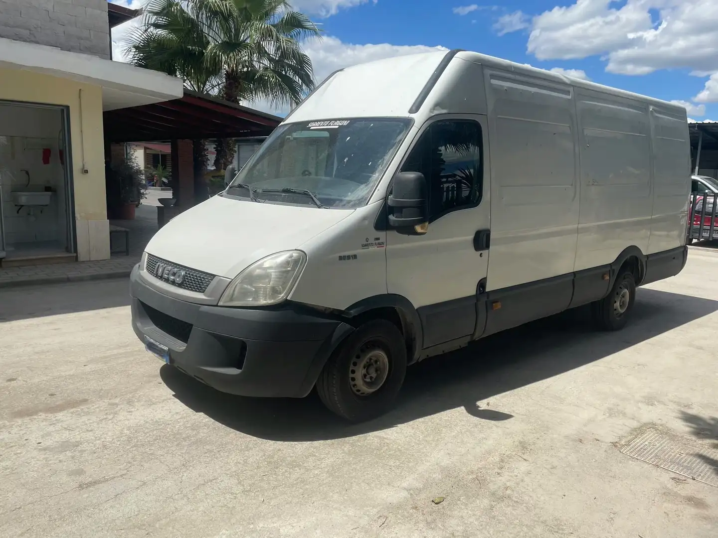 Iveco Daily IVECO DAILY 35/S 2.3 Biały - 2