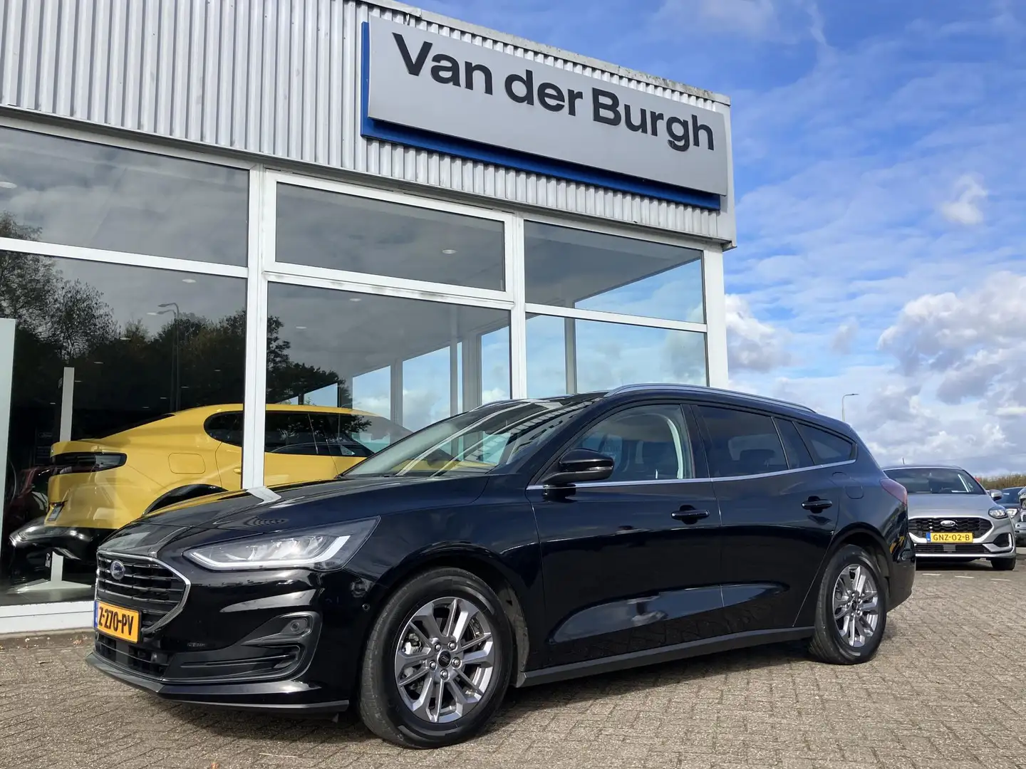 Ford Focus Wagon Titanium 1.0 EcoBoost Hybrid 125pk Ford Focu Zwart - 2