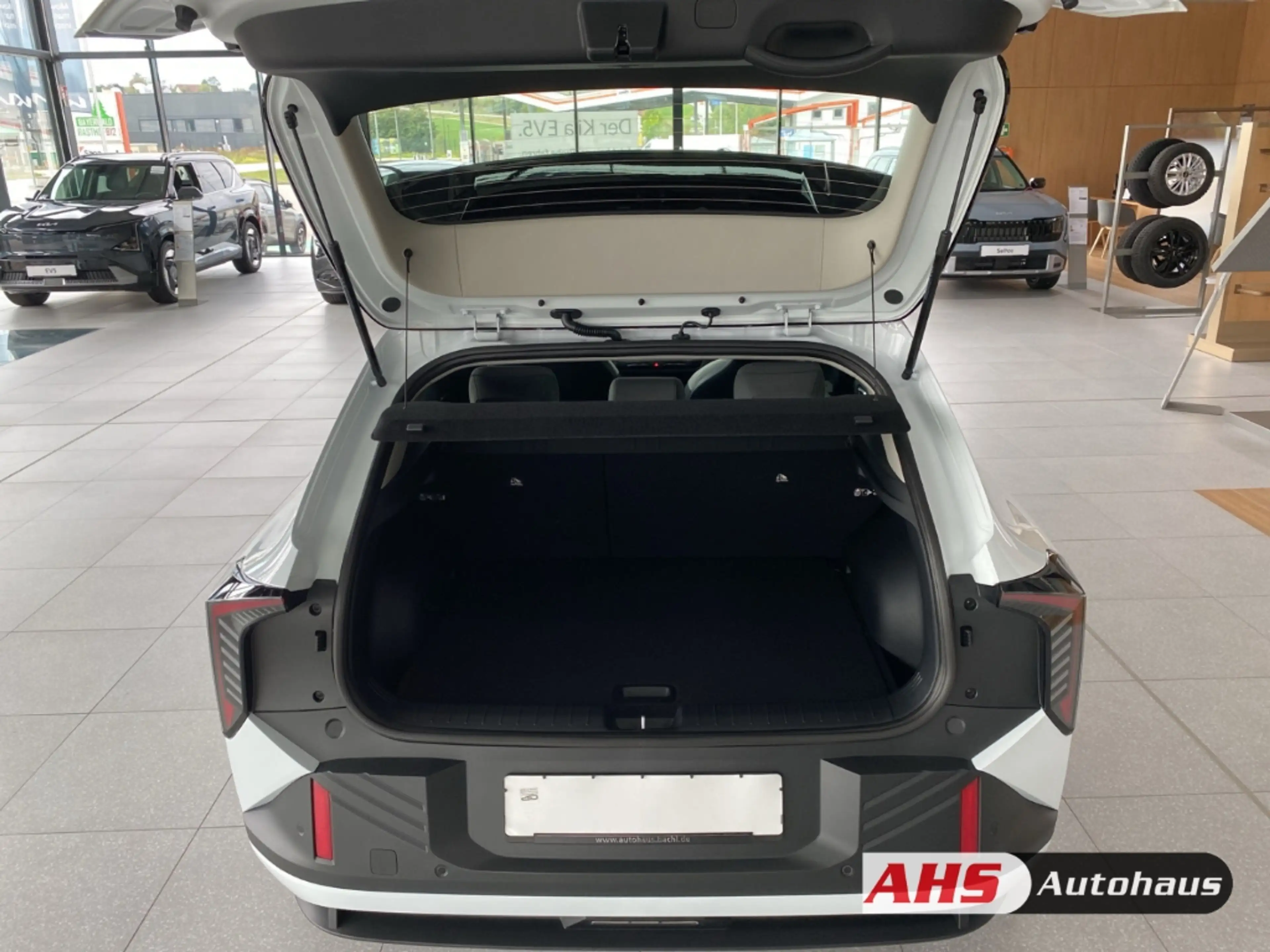 Kia EV4 Air 58,3 kWh Wärmepumpe SHZ Navi LED PDC vo +hi Rü — photo 7