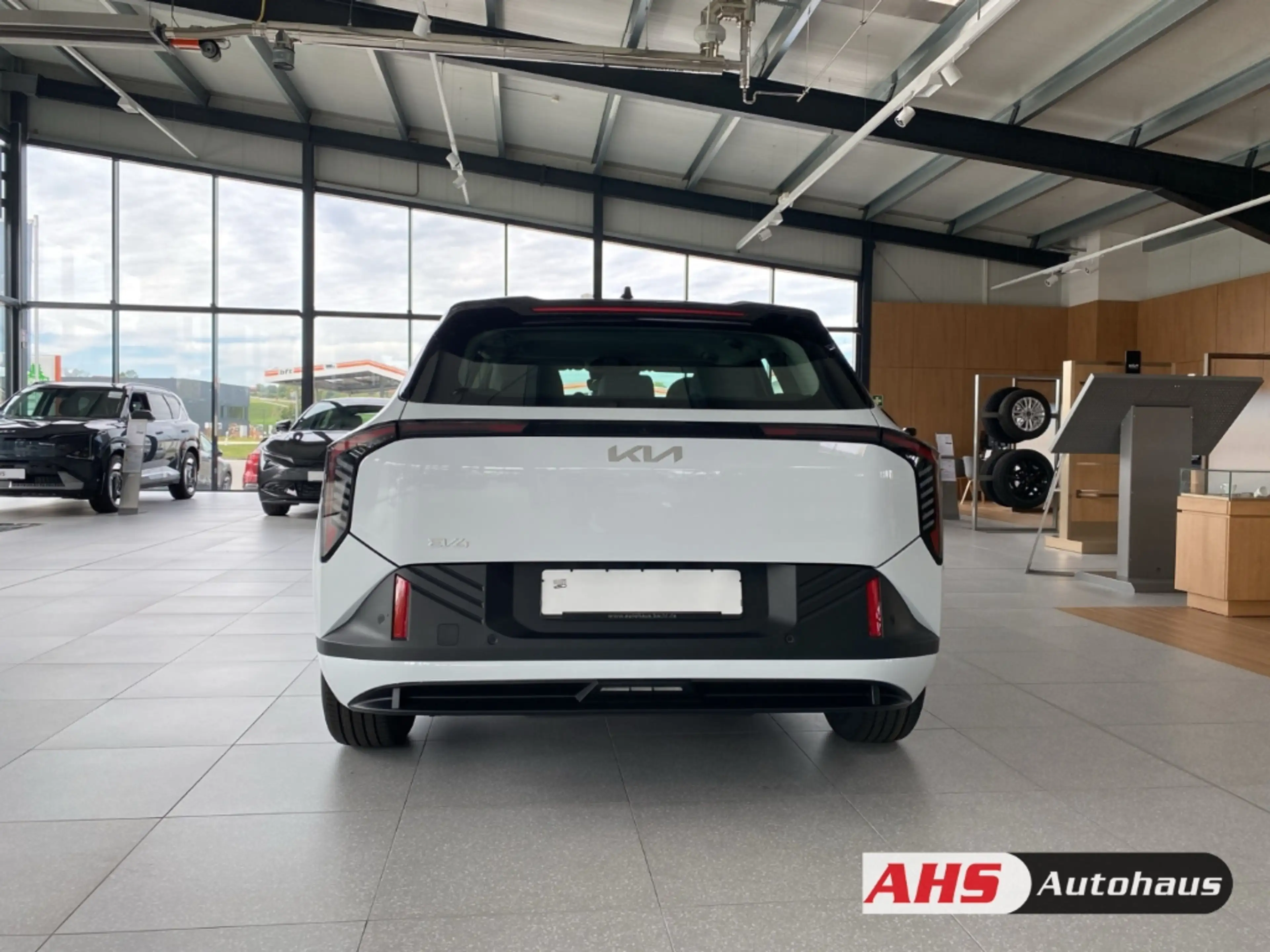 Kia EV4 Air 58,3 kWh Wärmepumpe SHZ Navi LED PDC vo +hi Rü — photo 5