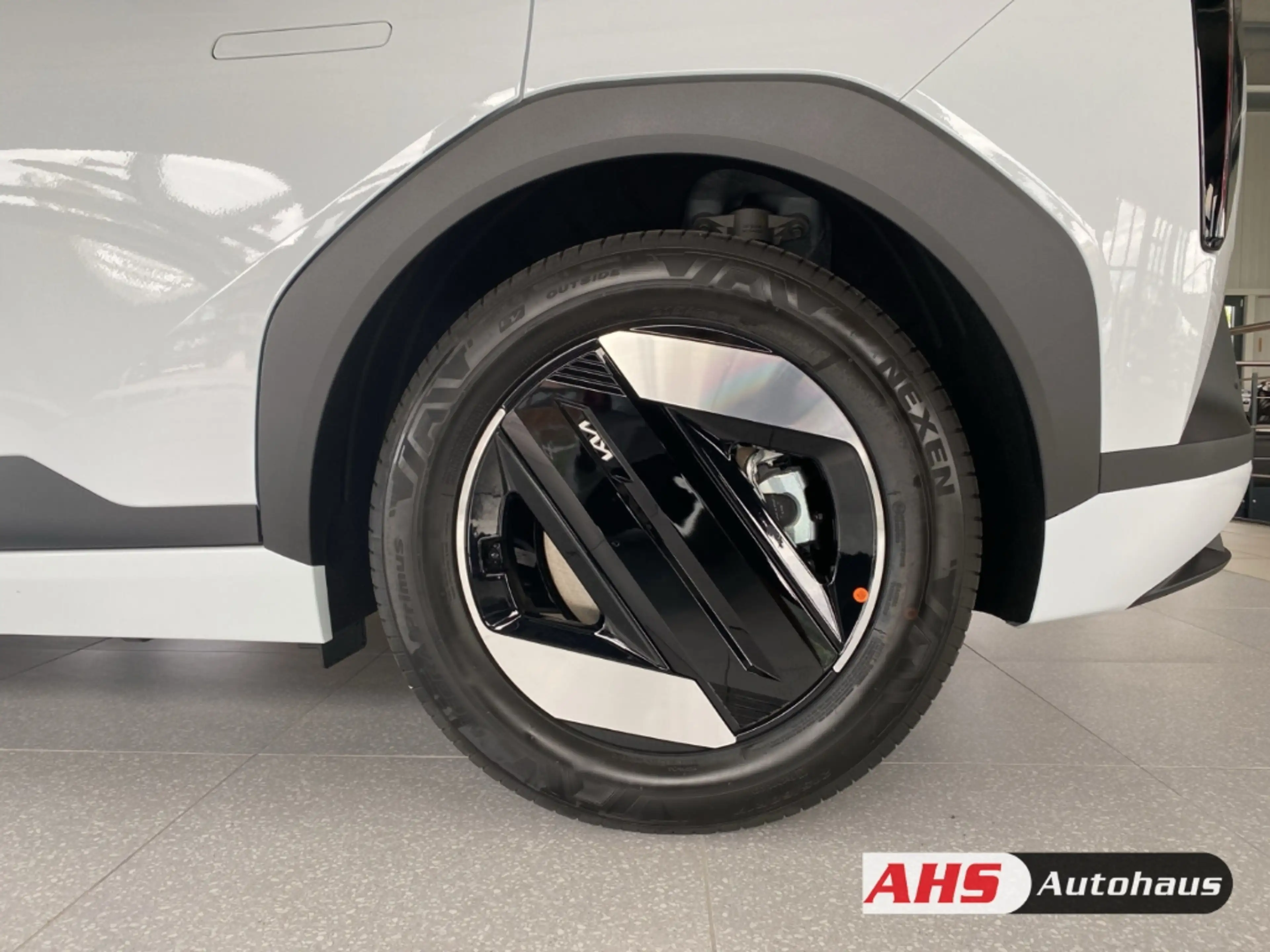 Kia EV4 Air 58,3 kWh Wärmepumpe SHZ Navi LED PDC vo +hi Rü — photo 6