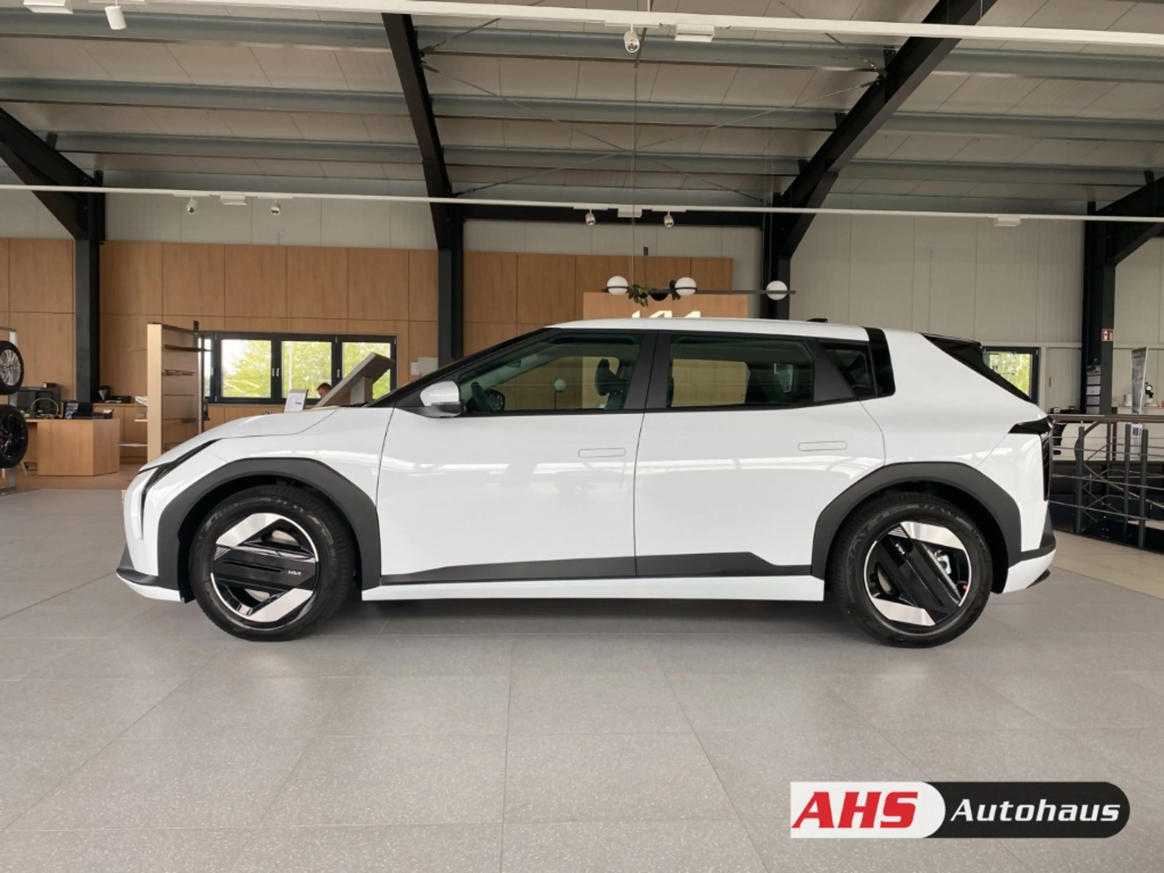 Kia EV4 Air 58,3 kWh Wärmepumpe SHZ Navi LED PDC vo +hi Rü — photo 3