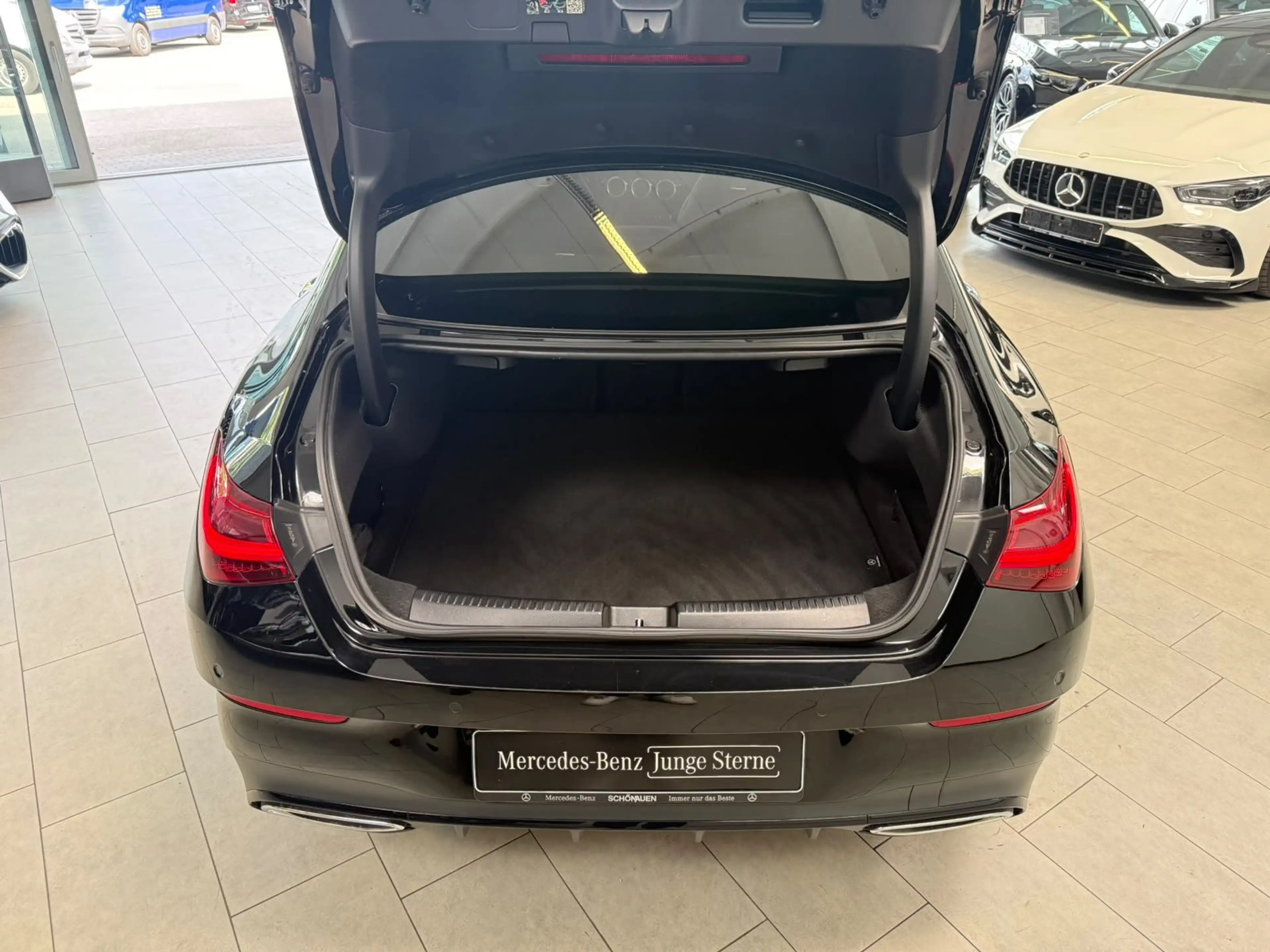 Mercedes-Benz CLA 200 AMG NIGHT+KAMERA+KEYLESS+LED+TOTW+AMBI. — photo 6