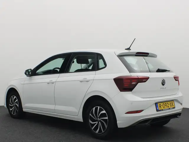 Volkswagen Polo view 3