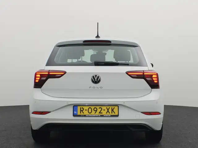 Volkswagen Polo view 4