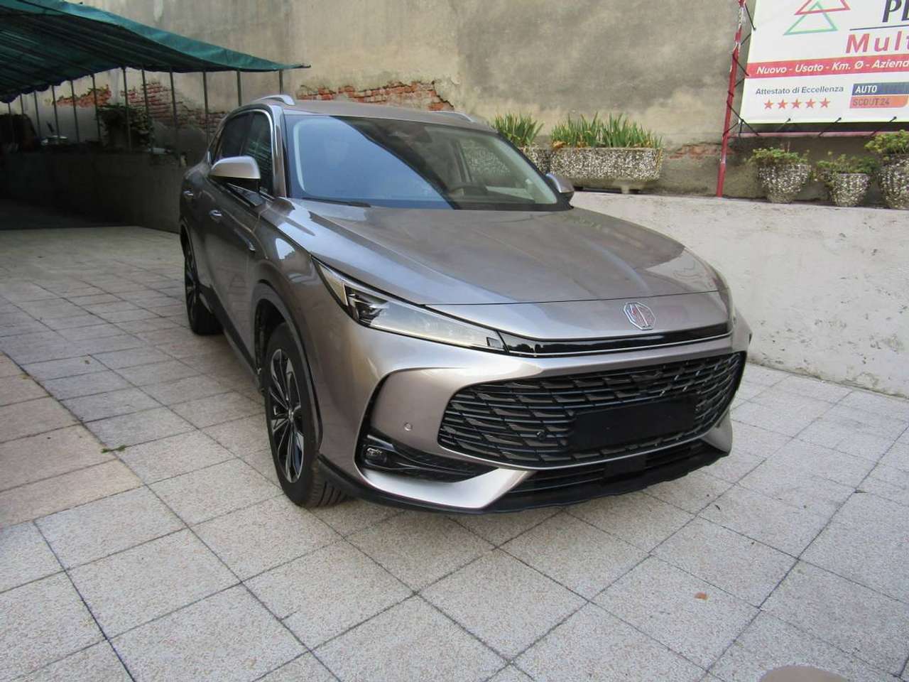 MG HS 1.5 hybrid  Luxury auto 224CV -Prezzo reale -