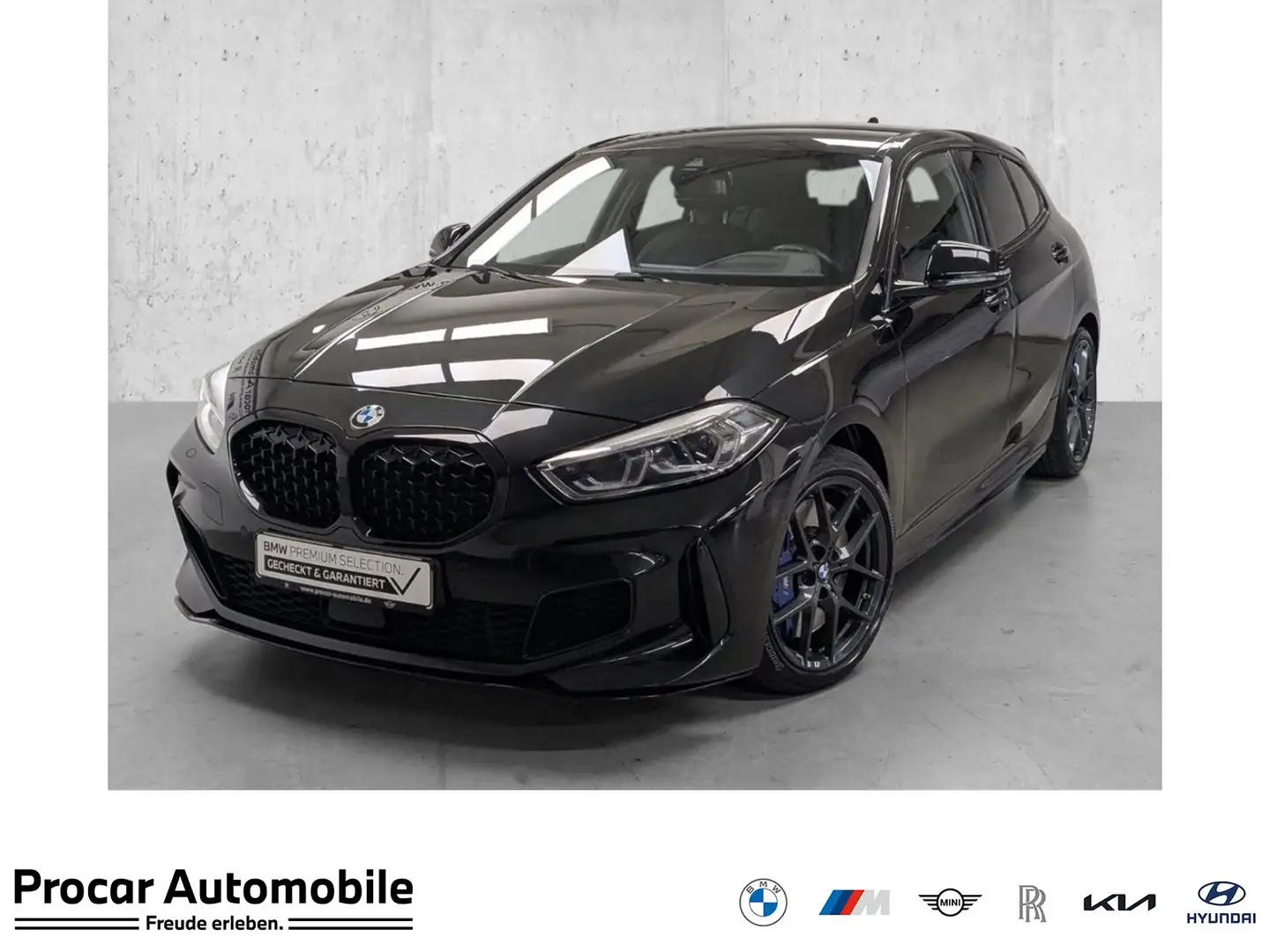 BMW 135 M135i xDrive HuD H/K PA 18'' DAB AdapLED Lhz Zwart - 1