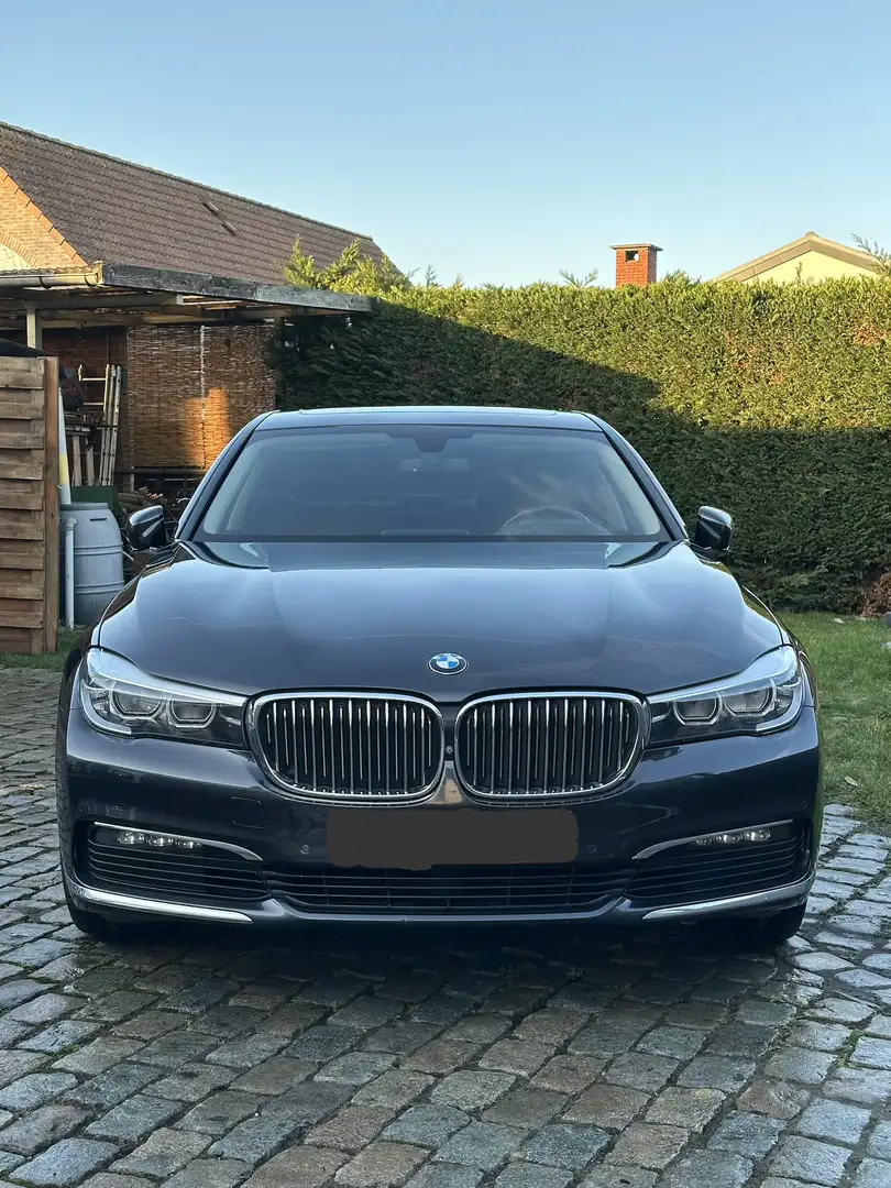BMW 725 - 1