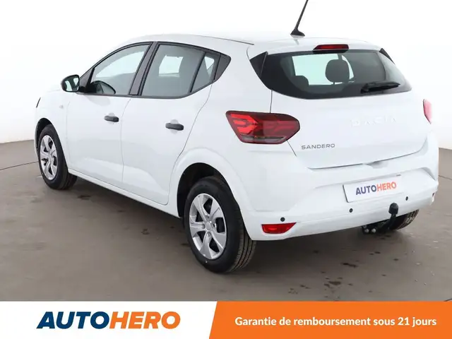 Dacia Sandero view 4