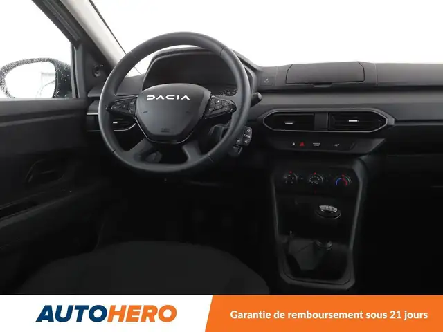 Dacia Sandero view 13