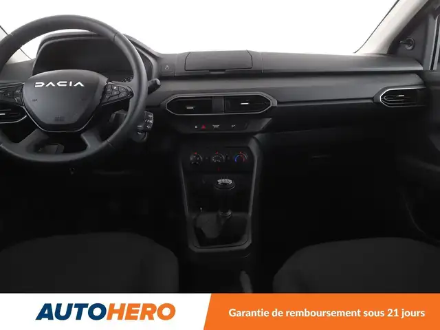 Dacia Sandero view 12