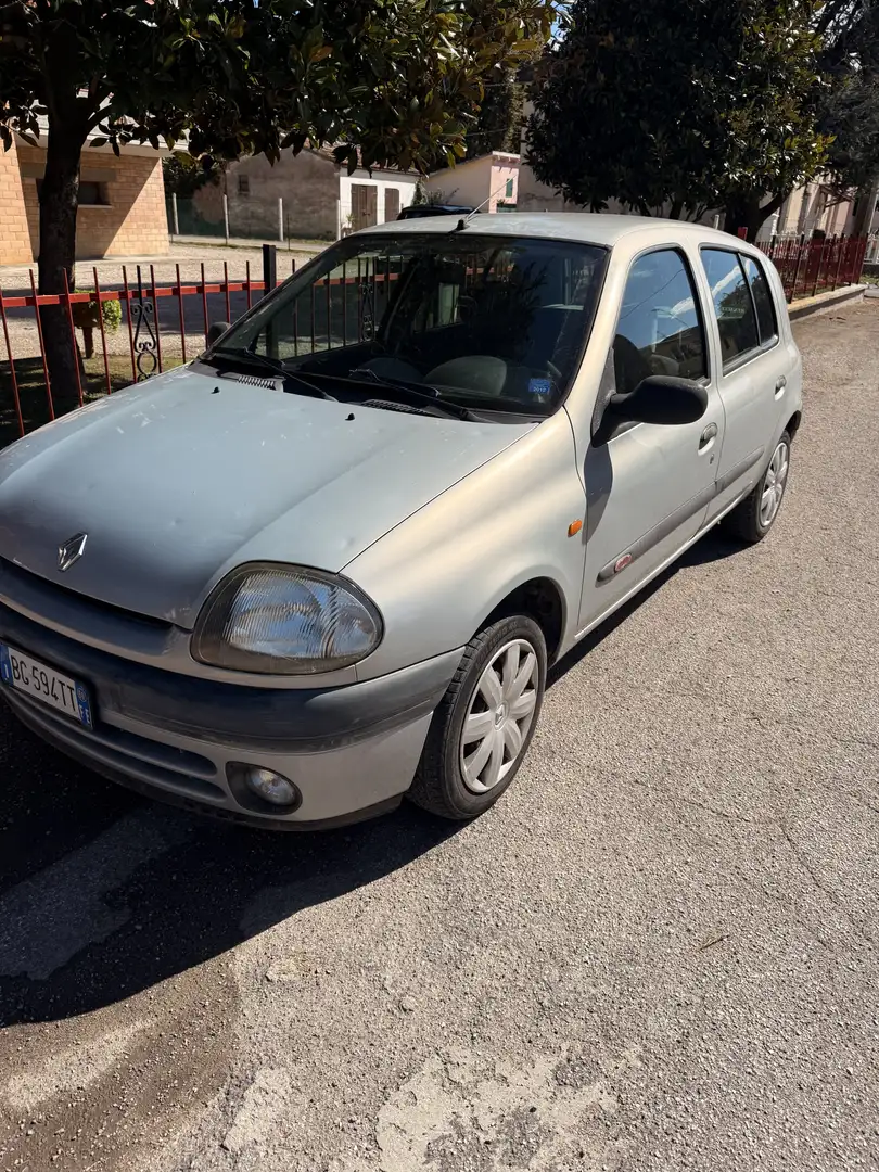 Renault Clio 5p 1.4 RTI c/SS - 1