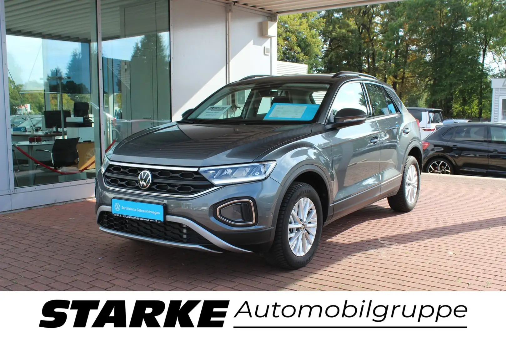 Volkswagen T-Roc 1.5 TSI DSG Life Grau - 1