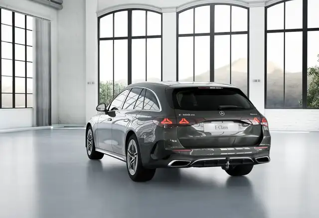 Mercedes-Benz E 300 de 4MATIC T-Modell mit EQ Hybrid Technologie Ansicht 16