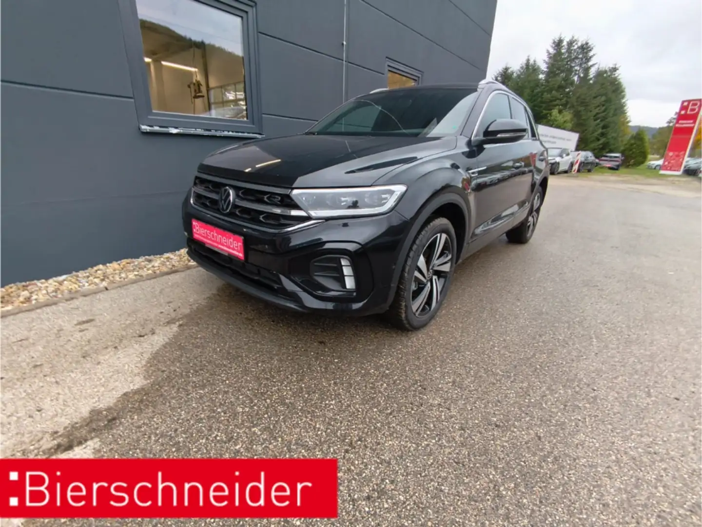 Volkswagen T-Roc 1.5 TSI DSG R-Line KAMERA ACC LED Schwarz - 1