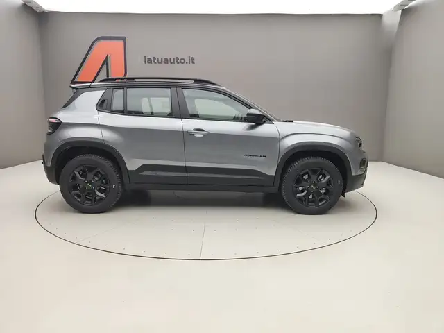 Jeep Avenger view 9