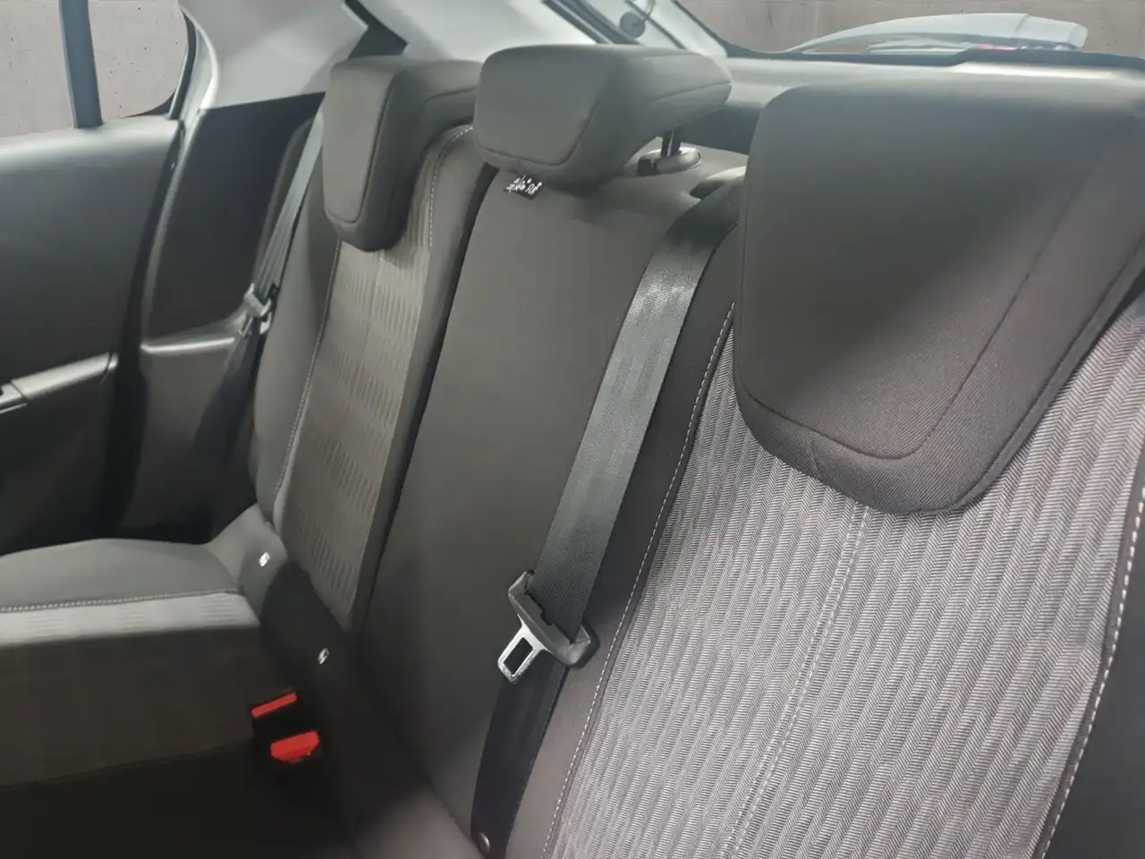 Opel Corsa Edition 1.2 Start/Stop 13