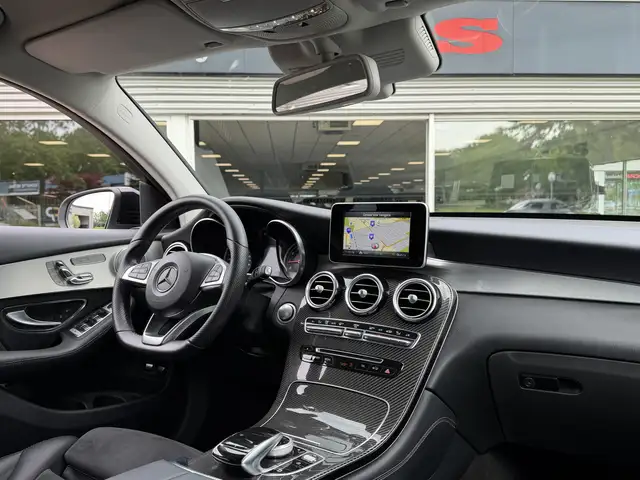 Mercedes-Benz GLC view 8