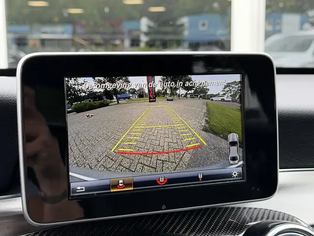 Mercedes-Benz GLC view 13