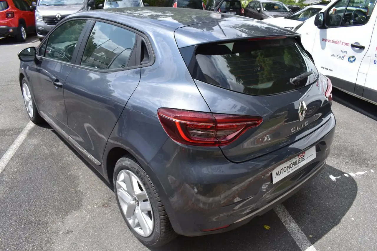 Renault Clio Citadine 5 portes — photo 5