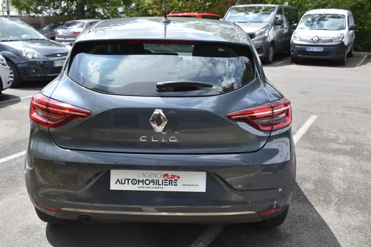 Renault Clio Citadine 5 portes — photo 6