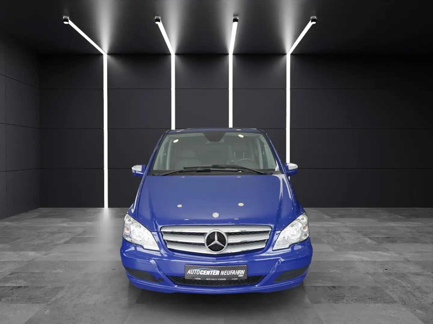 Mercedes-Benz Viano 3.0 CDI lang+NAVI+KLIMA+TEMPOMAT+SITZHEIZUNG Blau - 2