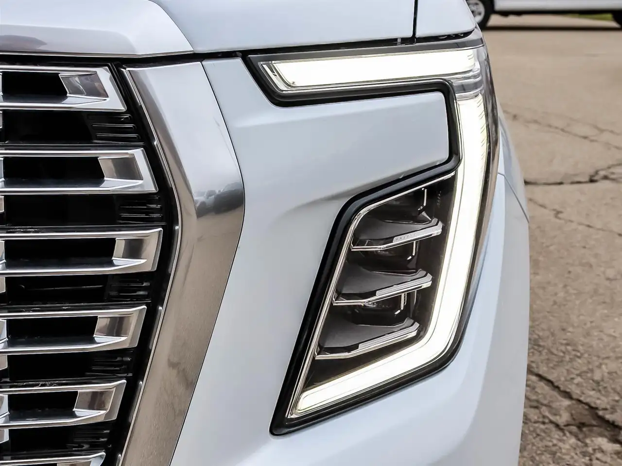 GMC Yukon снимка GMC Yukon