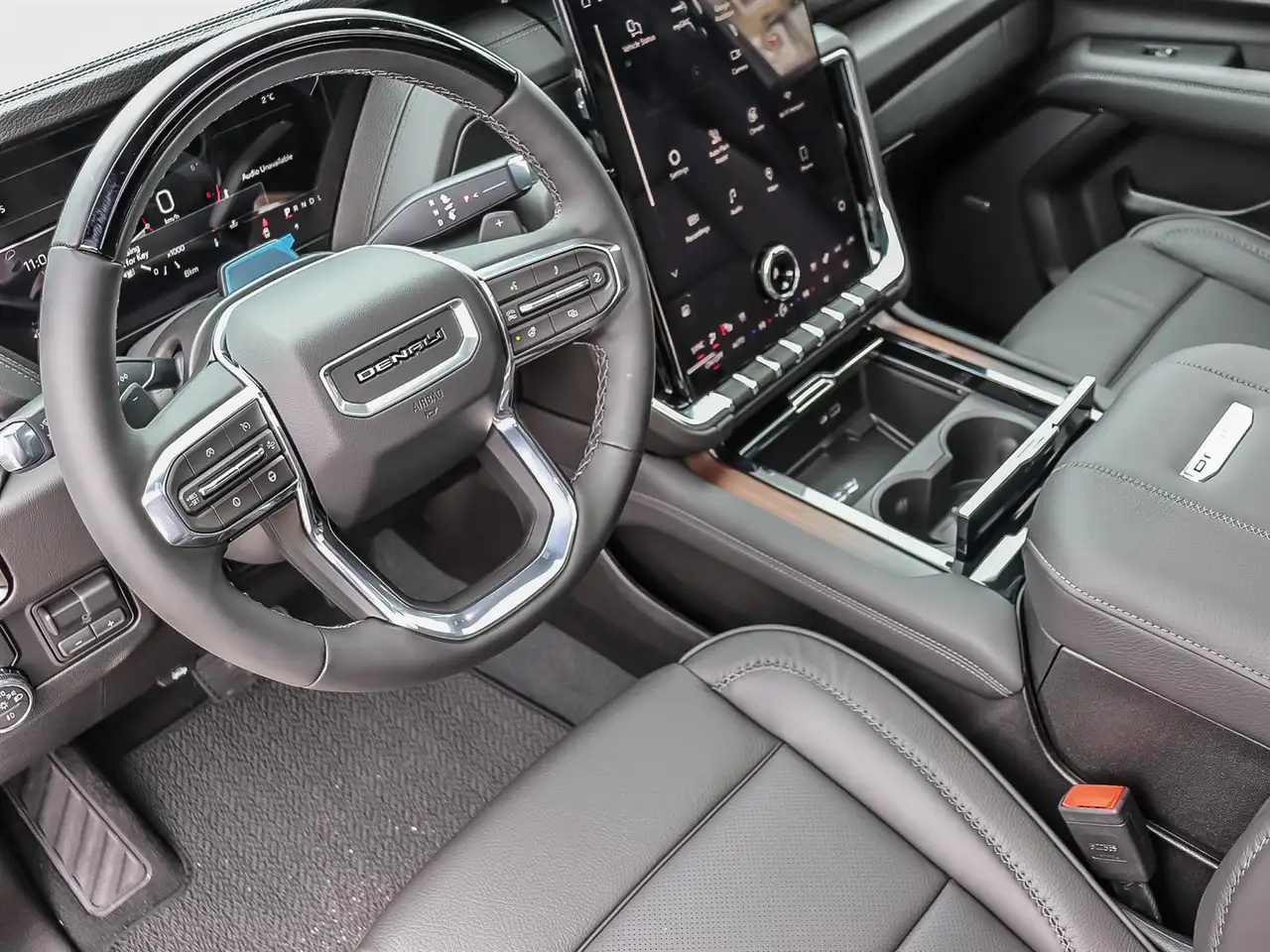 GMC Yukon снимка GMC Yukon