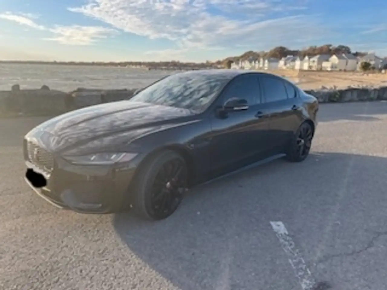 Jaguar XE снимка Jaguar XE