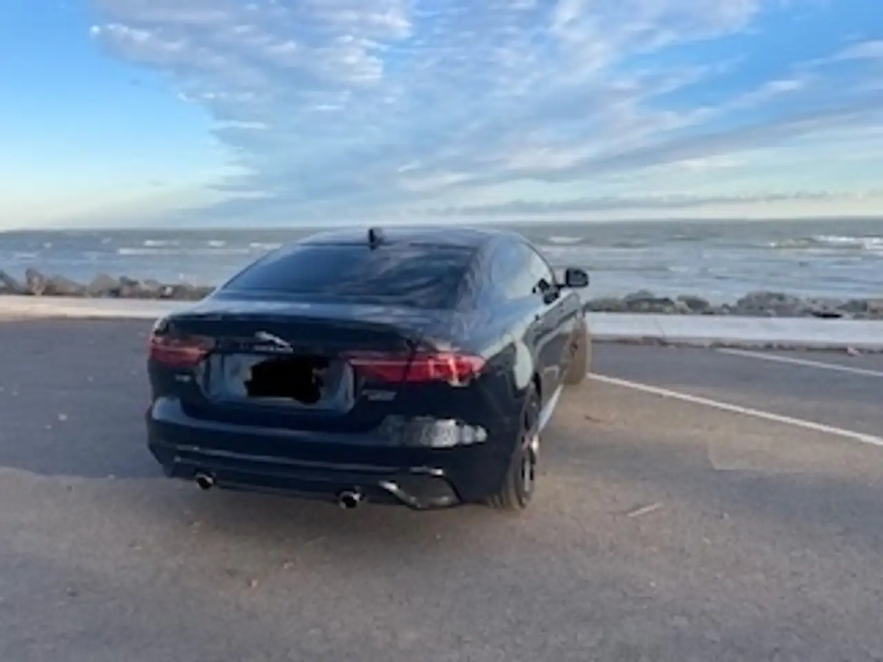 Jaguar XE снимка Jaguar XE