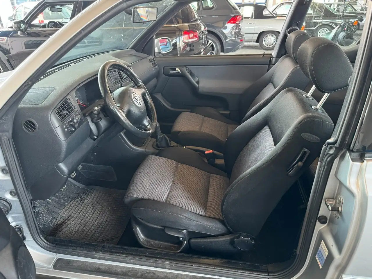 Volkswagen Golf 2.0 Comfortline Cabriolet, foto 7