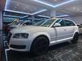 Audi A3 Sportback 1.9 TDI Attraction Blanc - thumbnail 4