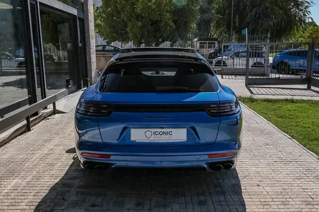 Porsche Panamera view 6